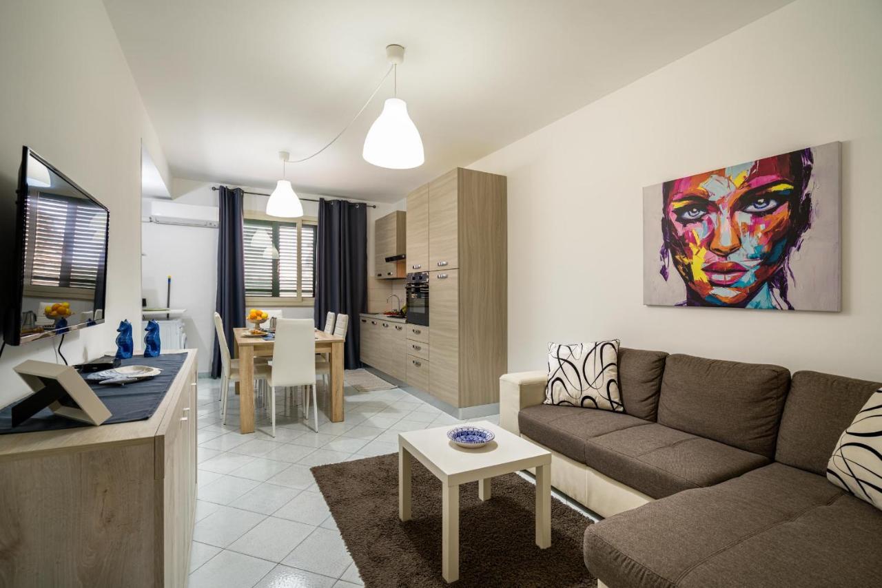 Ferienwohnung Loft Baia Di Letojanni Exterior foto