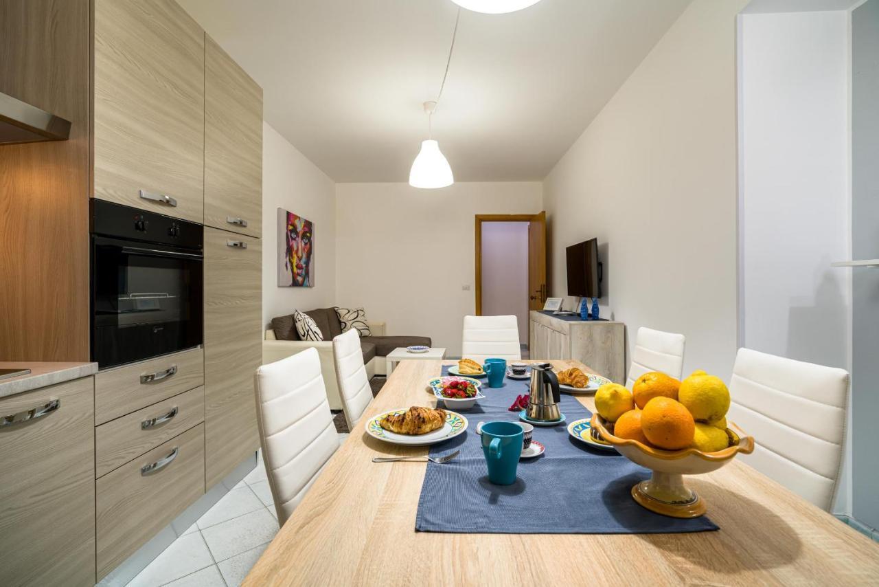 Ferienwohnung Loft Baia Di Letojanni Exterior foto
