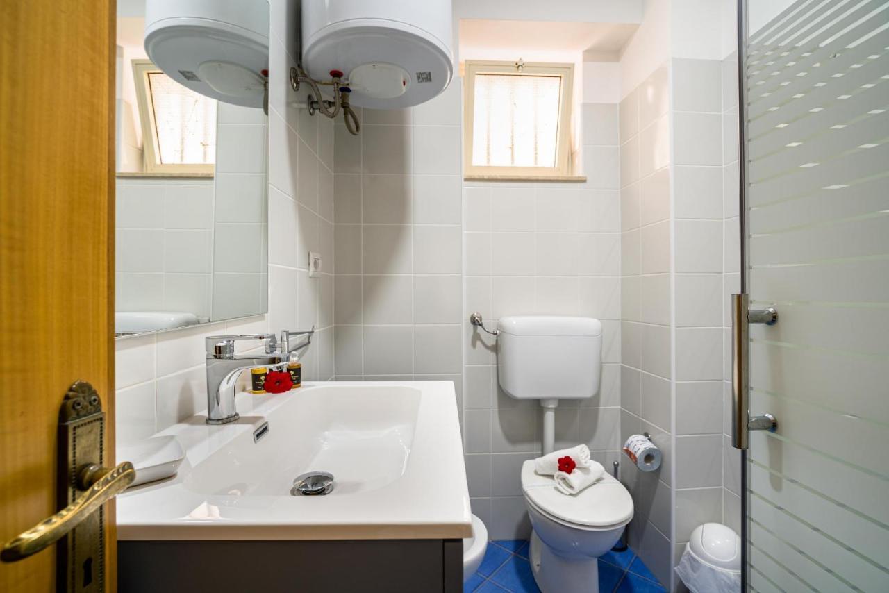 Ferienwohnung Loft Baia Di Letojanni Exterior foto