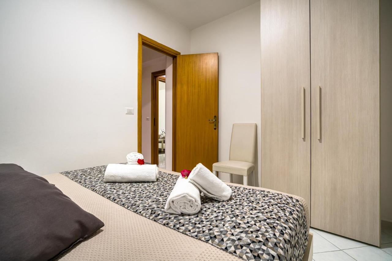Ferienwohnung Loft Baia Di Letojanni Exterior foto