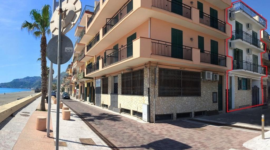 Ferienwohnung Loft Baia Di Letojanni Exterior foto